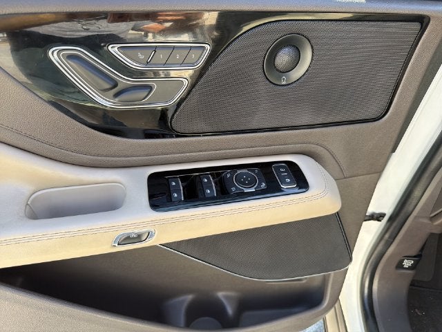 2022 Lincoln Aviator Reserve Premium