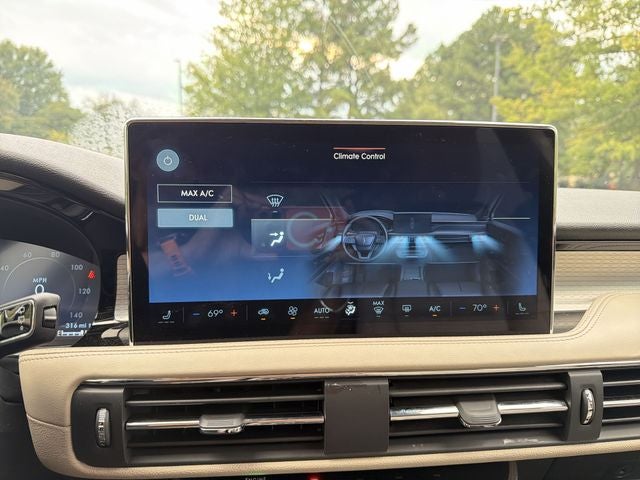 2026 Lincoln Corsair Premiere