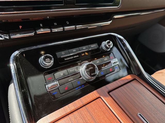 2024 Lincoln Navigator L Reserve