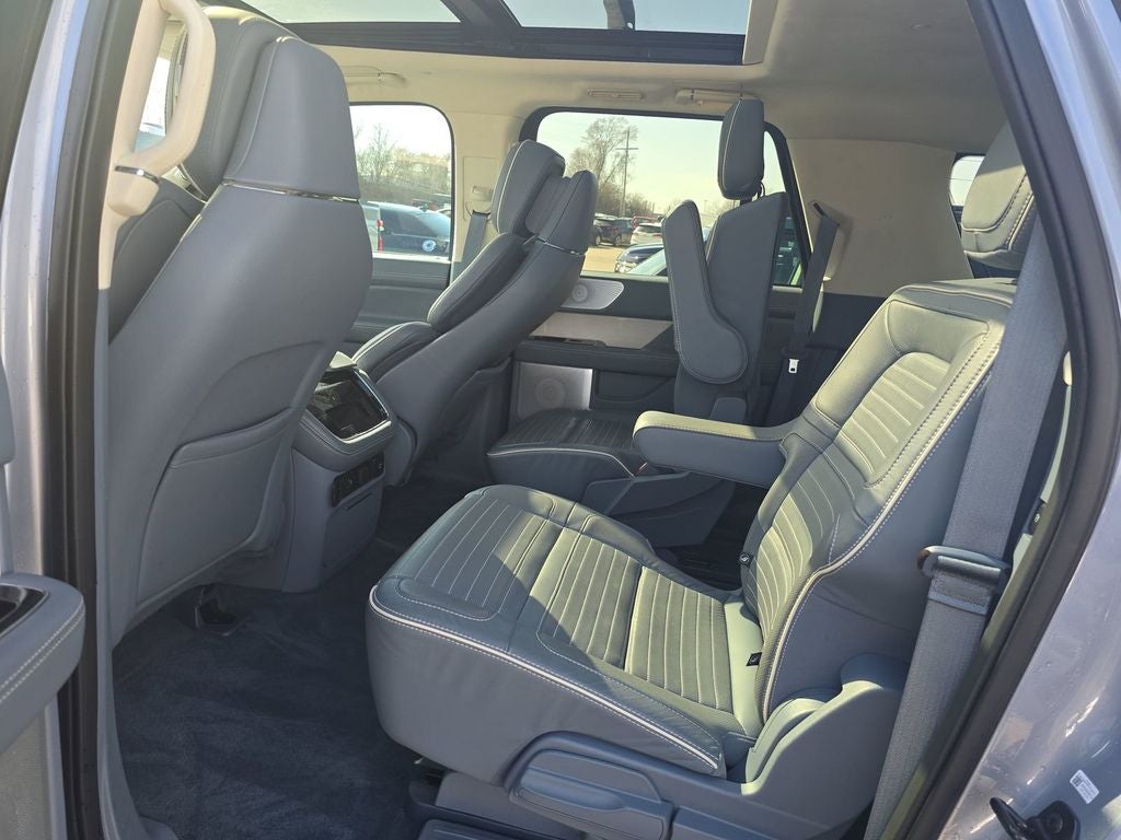 2023 Lincoln Navigator L Black Label
