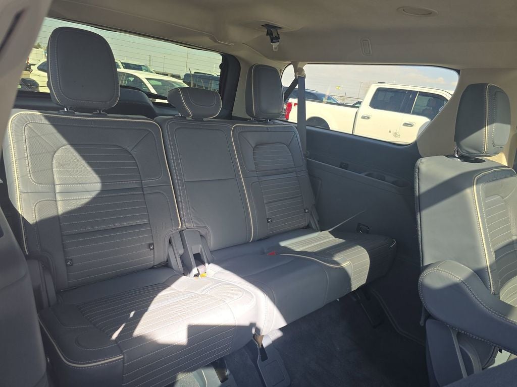 2023 Lincoln Navigator L Black Label