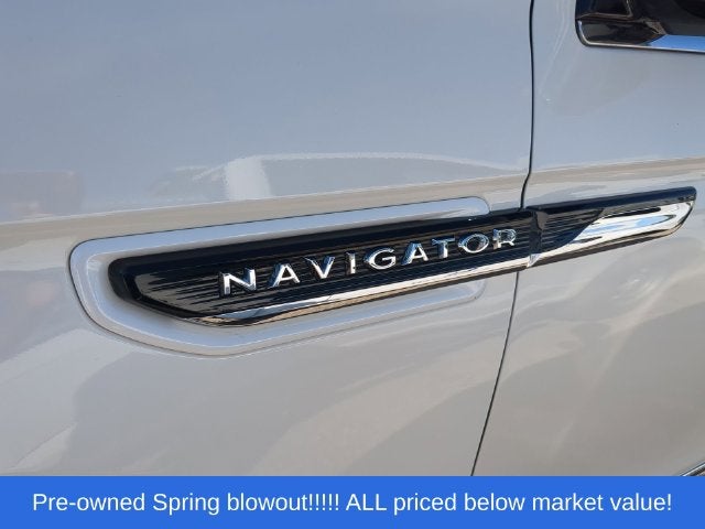 2022 Lincoln Navigator L Black Label