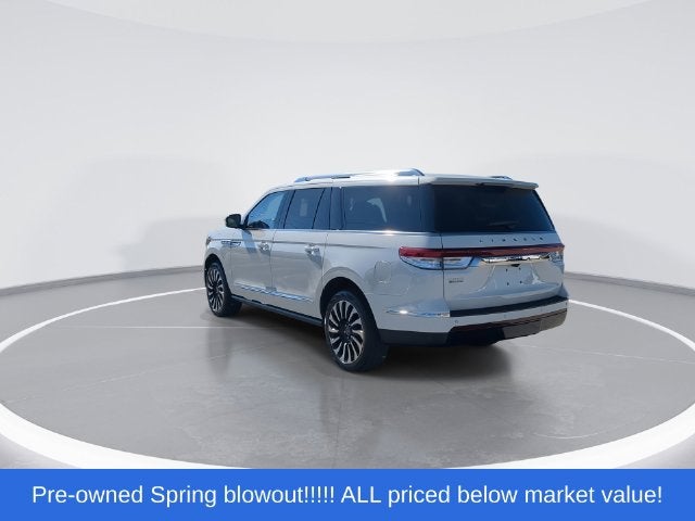 2022 Lincoln Navigator L Black Label