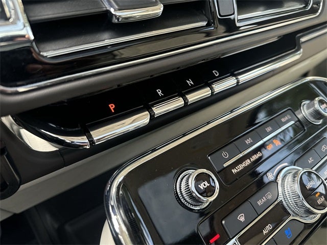 2022 Lincoln Navigator L L Black Label