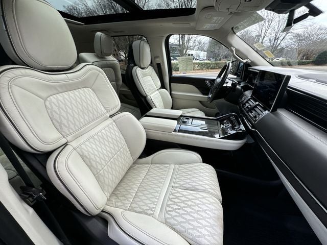 2022 Lincoln Navigator L L Black Label
