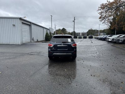 2015 Nissan Pathfinder S