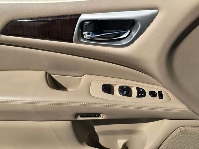 2014 Nissan Pathfinder Platinum