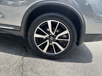 2020 Nissan Rogue SL