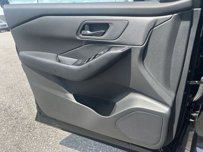 2025 Nissan Rogue S