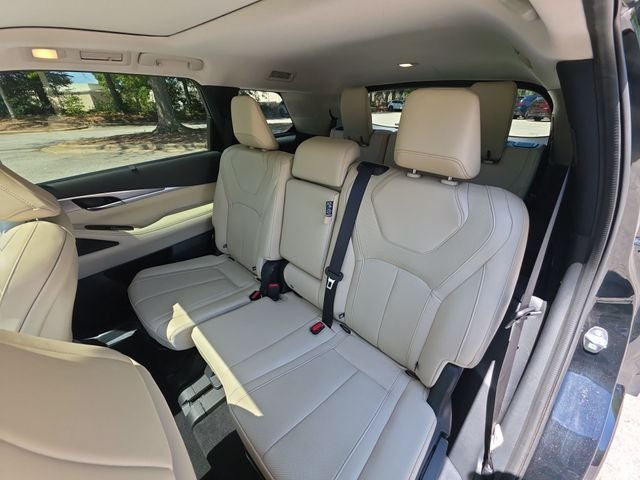 2022 INFINITI QX60 LUXE