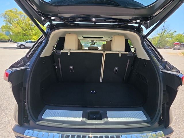 2022 INFINITI QX60 LUXE