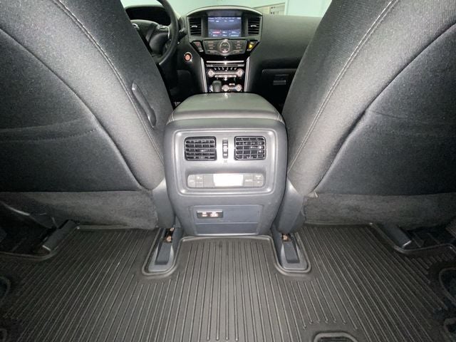 2019 Nissan Pathfinder S