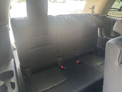 2024 Nissan Pathfinder S