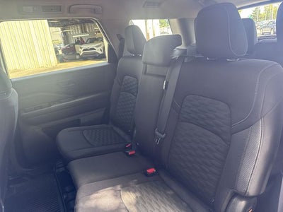 2024 Nissan Pathfinder S