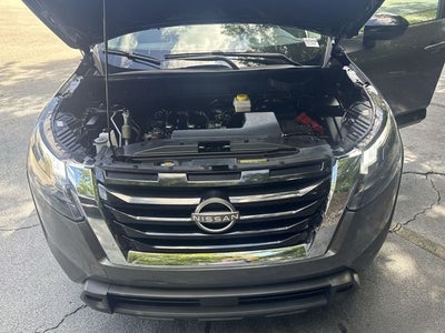 2024 Nissan Pathfinder S
