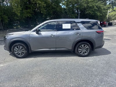 2024 Nissan Pathfinder S