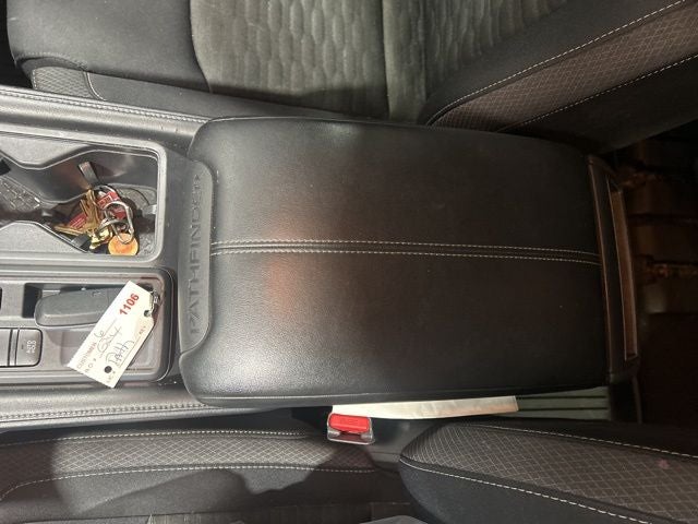 2024 Nissan Pathfinder S