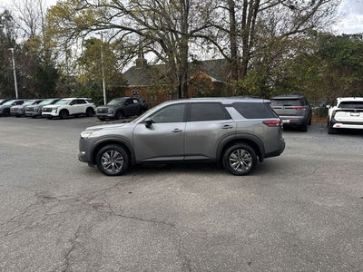 2024 Nissan Pathfinder S
