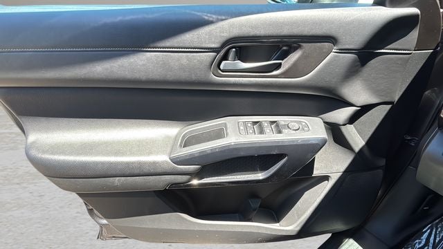 2023 Nissan Pathfinder S