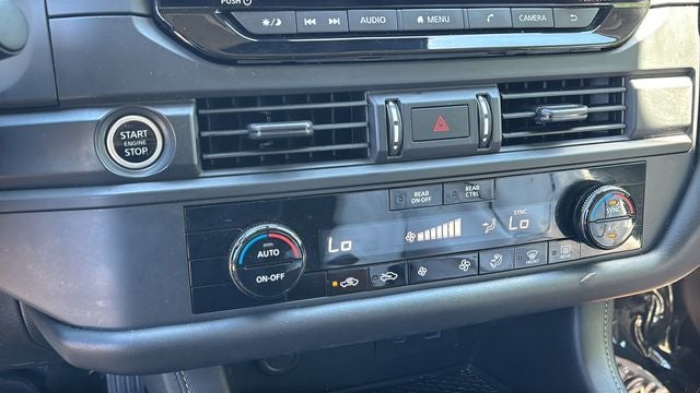 2023 Nissan Pathfinder S