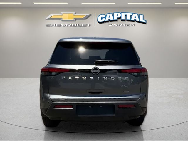 2023 Nissan Pathfinder S