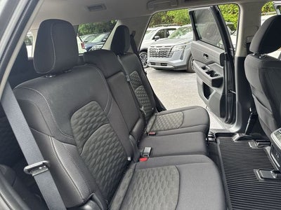 2024 Nissan Pathfinder SV