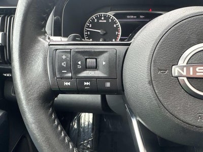 2023 Nissan Pathfinder SV