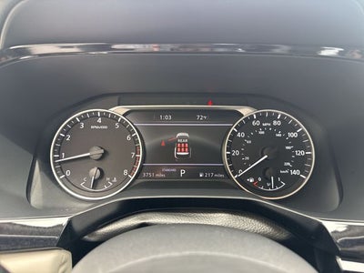 2025 Nissan Pathfinder SL