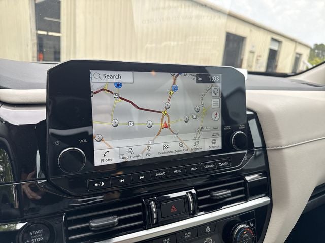 2025 Nissan Pathfinder SL