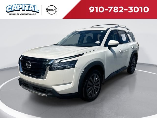 2024 Nissan Pathfinder SL