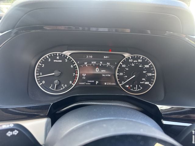 2024 Nissan Pathfinder SL