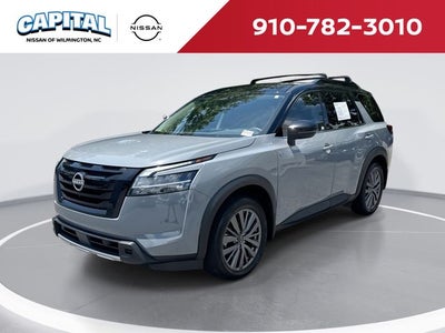 2024 Nissan Pathfinder SL