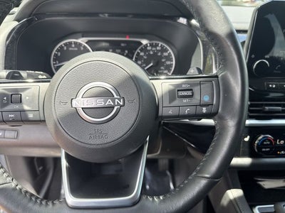 2024 Nissan Pathfinder SL