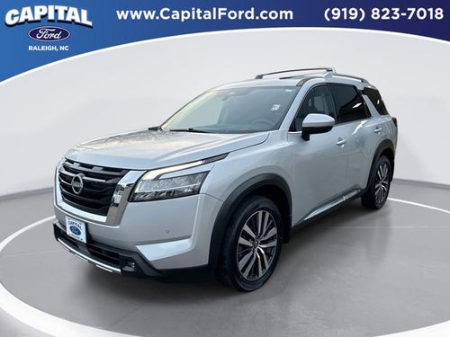 2022 Nissan Pathfinder Platinum