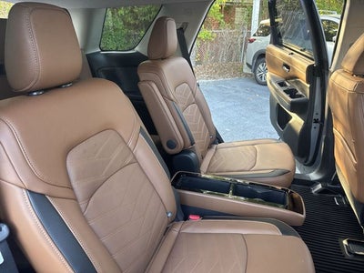 2025 Nissan Pathfinder Platinum