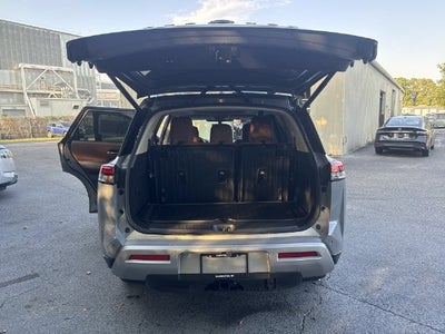 2025 Nissan Pathfinder Platinum