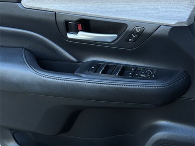 2024 Toyota Grand Highlander Hybrid Base