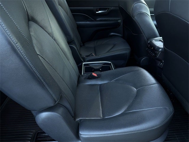 2024 Toyota Grand Highlander Hybrid Base