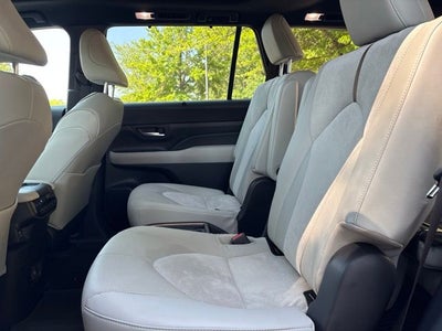 2025 Toyota Grand Highlander Hybrid MAX Platinum