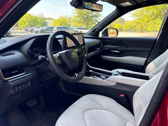 2025 Toyota Grand Highlander Hybrid MAX Platinum
