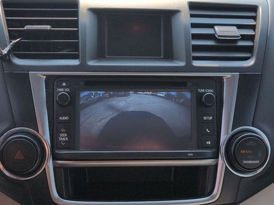 2013 Toyota Highlander SE