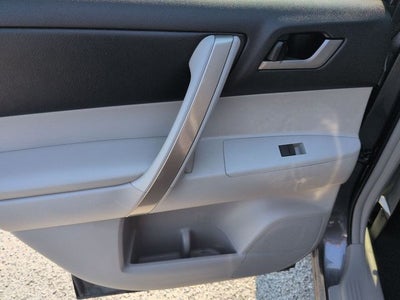 2013 Toyota Highlander SE
