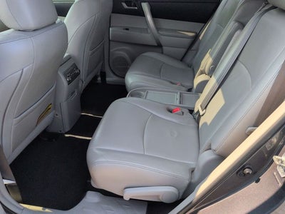 2013 Toyota Highlander SE