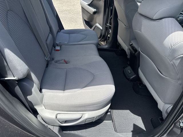 2022 Toyota Highlander L