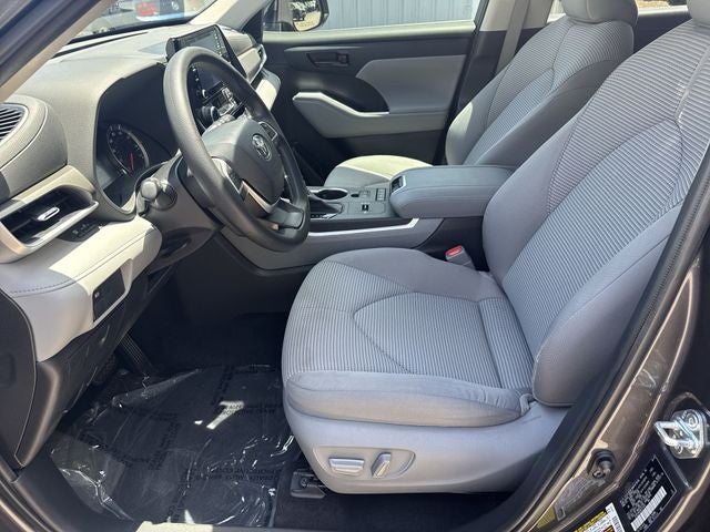 2022 Toyota Highlander L