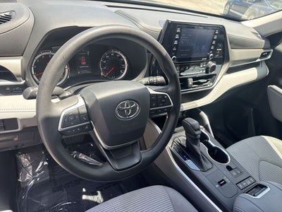 2022 Toyota Highlander L