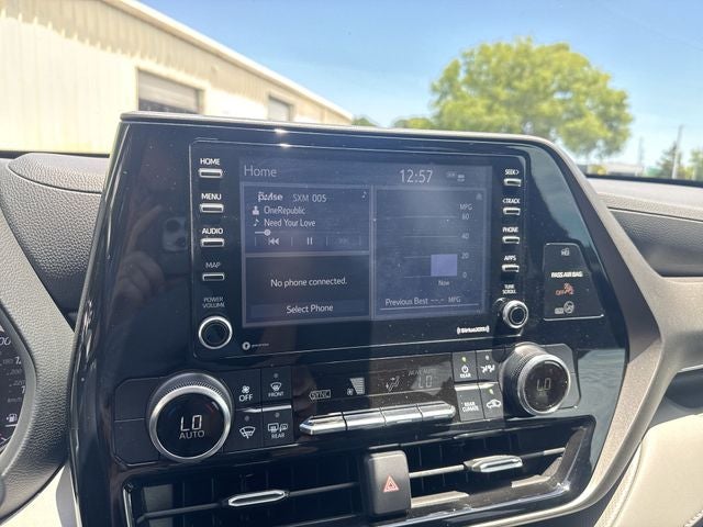 2022 Toyota Highlander L