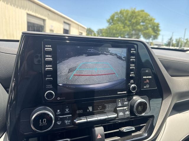 2022 Toyota Highlander L