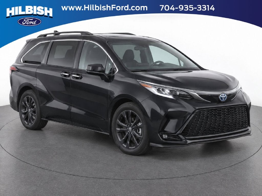 2022 Toyota Sienna XSE 7 Passenger