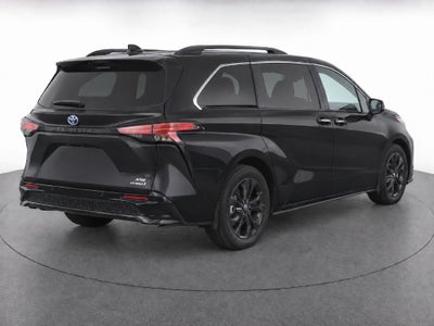 2022 Toyota Sienna XSE 7 Passenger